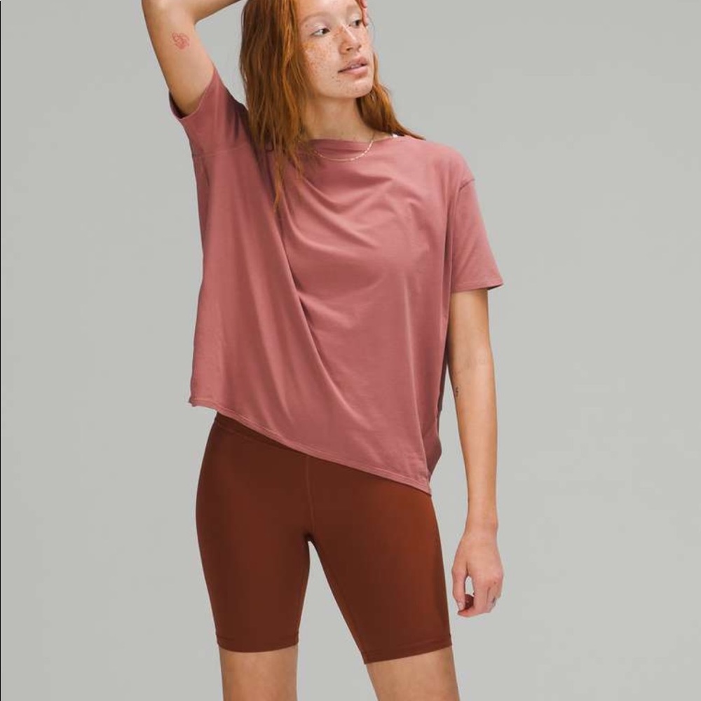 Lululemon Back In Action Short Sleeve Spiced Chai Size 6